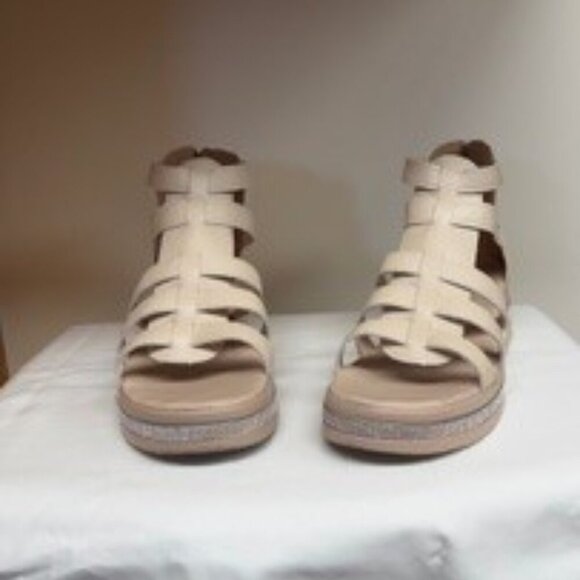 Light Pink Strappy Sandals w Back Zip 41/9.5 - Picture 2 of 8